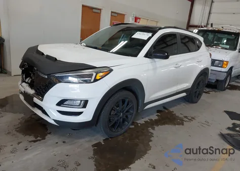 2019 Hyundai Tucson Night z USA, uszkodzony, nr VIN KM8J33AL2KU953418